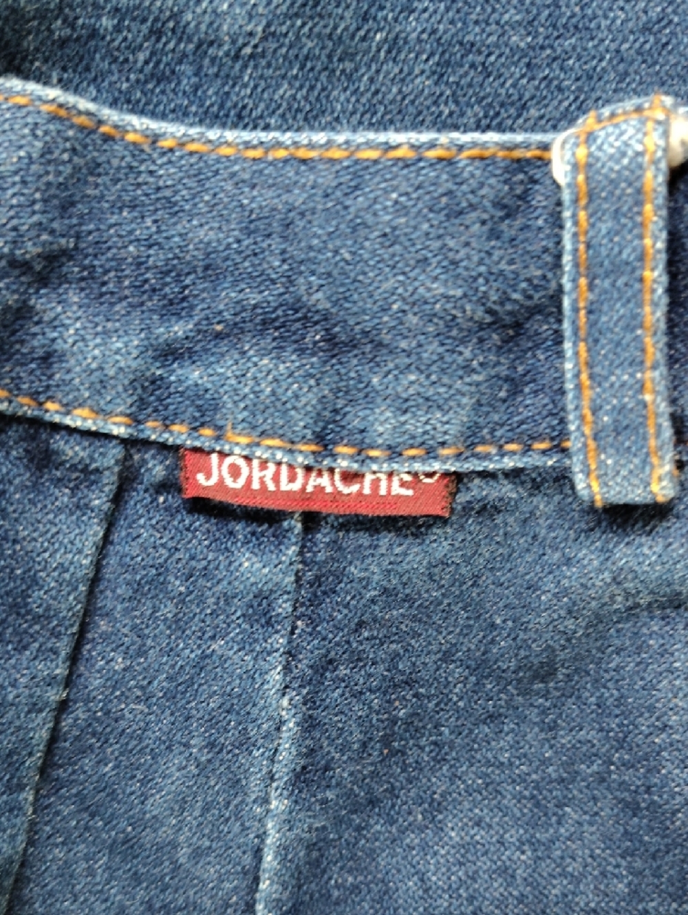 Vintage Jordache Indigo Denim Pleated Jeans - Picture 2 of 9